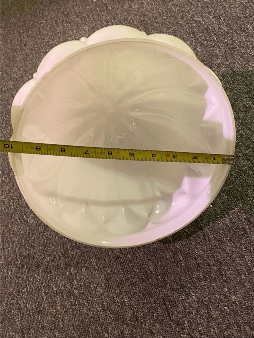 Antique Art Deco Style Artichoke Pattern Frosted Glass Shade